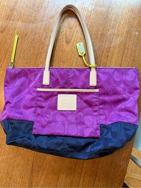 Coach Weekend Signature Colorblock Tote